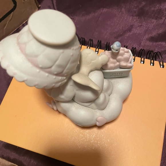 Precious moment, sending you my love - Picture 2 of 7